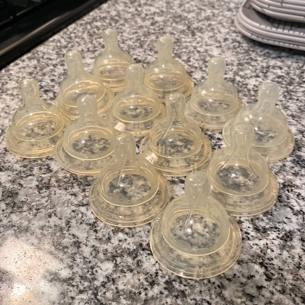 Bottle nipples
